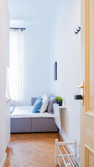Apartament Mini Kawalerka W Samym Centrum Warszawy Warszawa